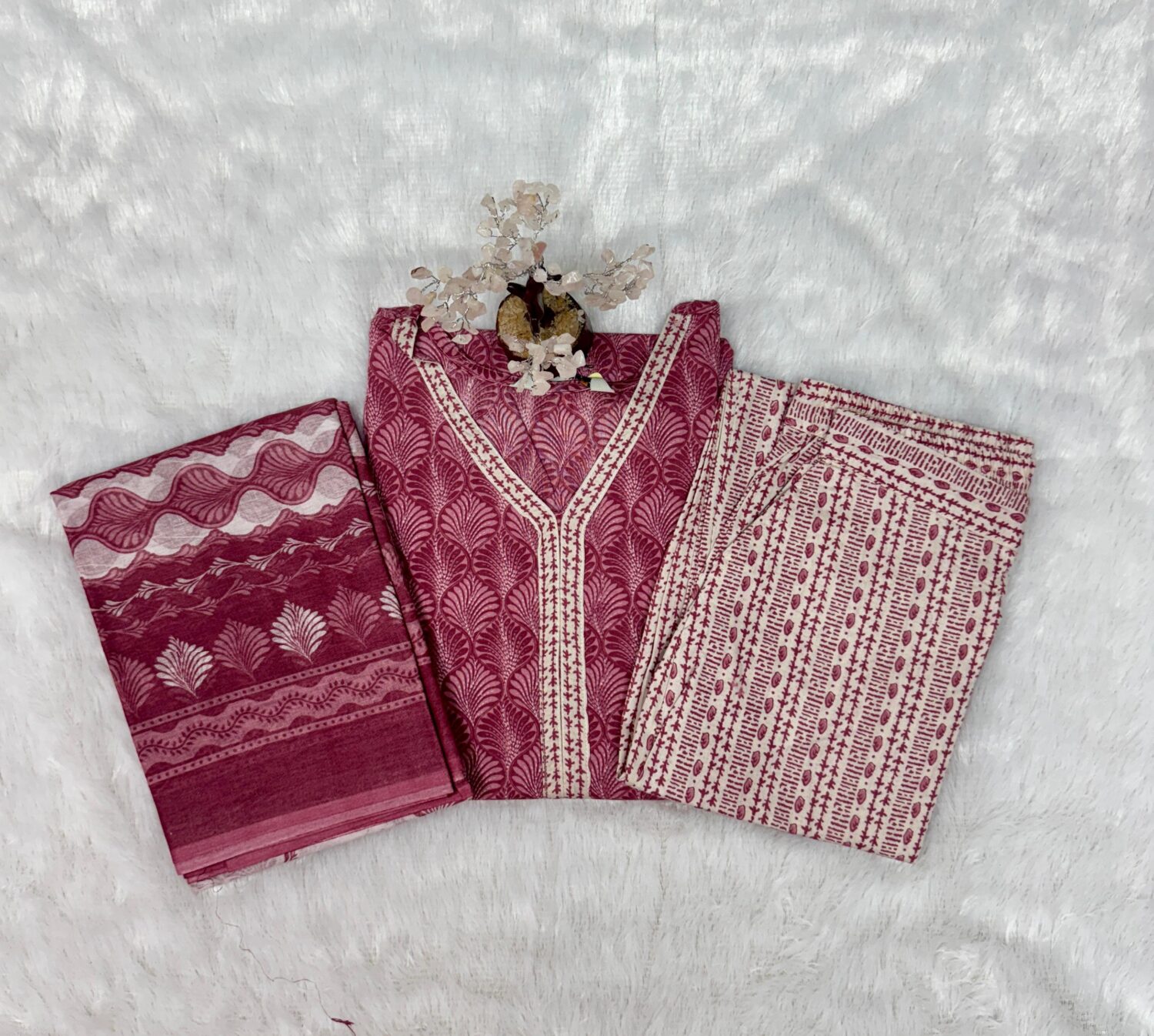 Elegant pink and white Cotton Kurta Set